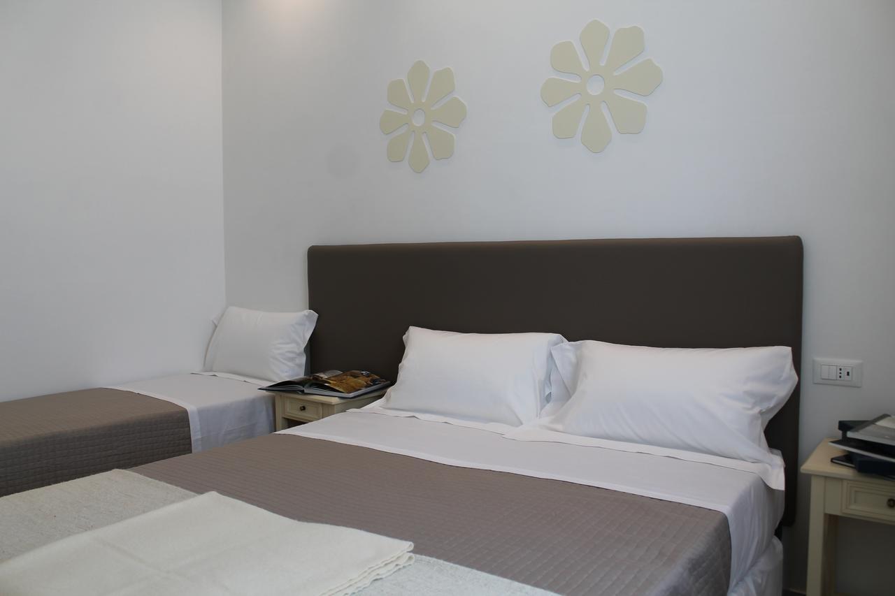 Flos Guest House Lucera Esterno foto