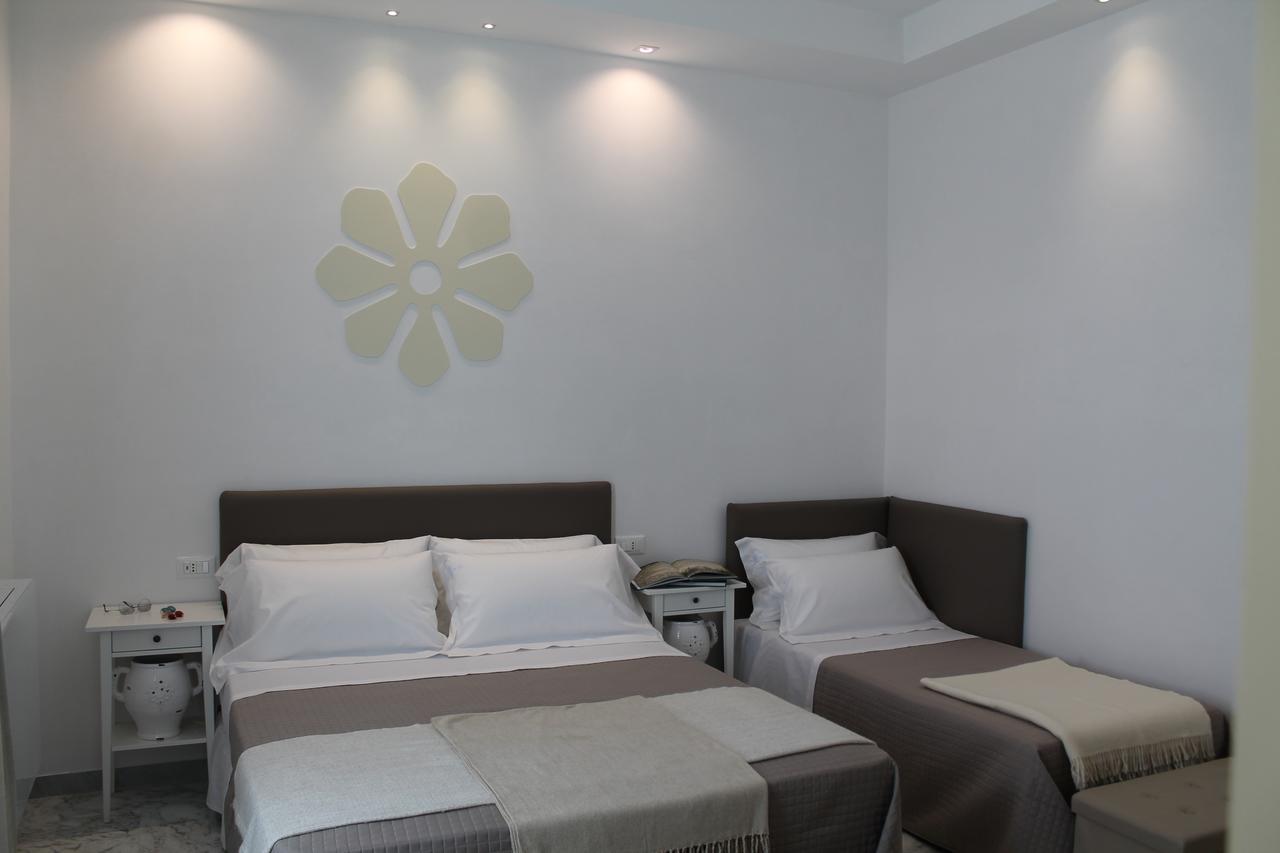 Flos Guest House Lucera Esterno foto