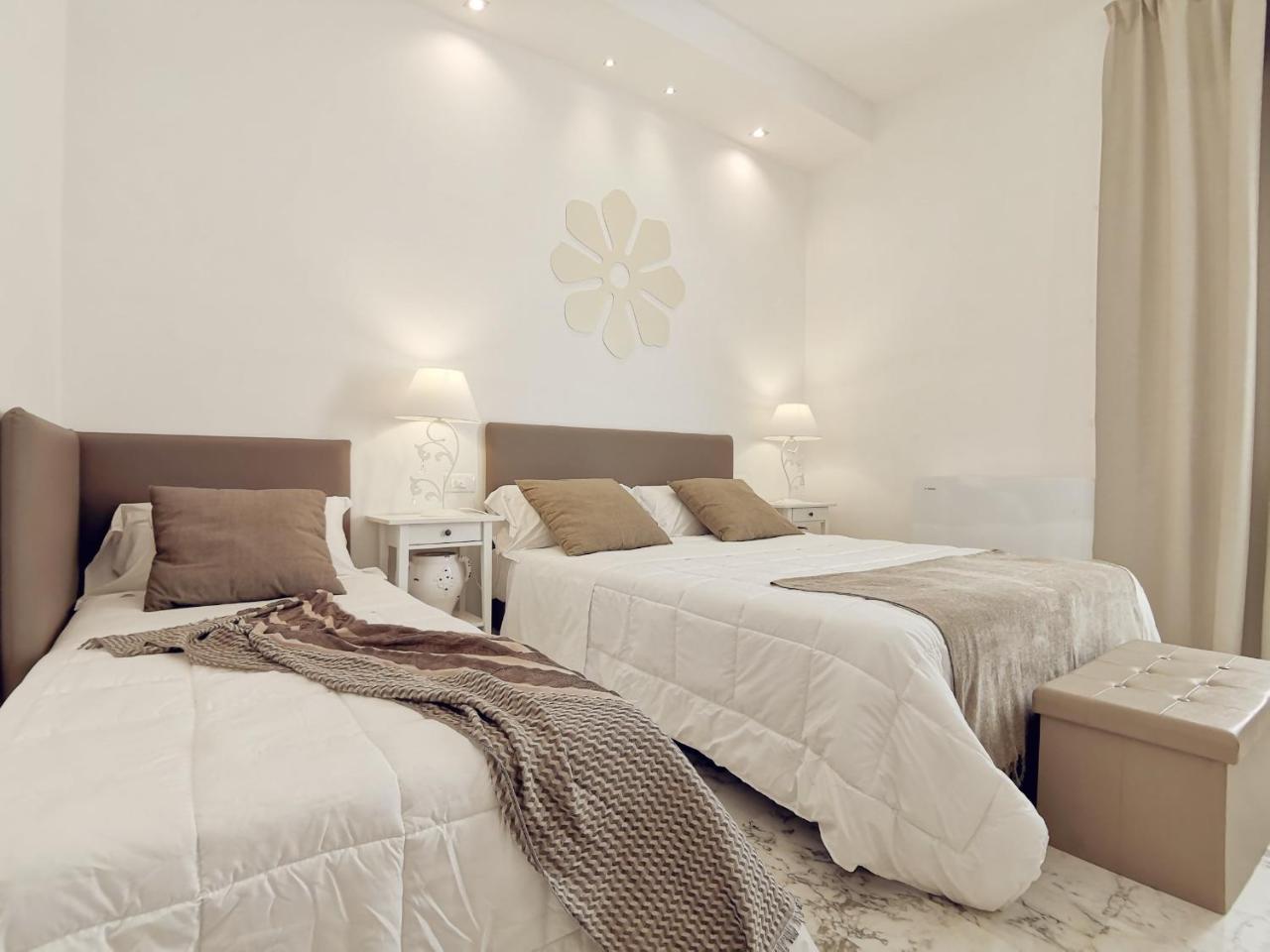 Flos Guest House Lucera Esterno foto